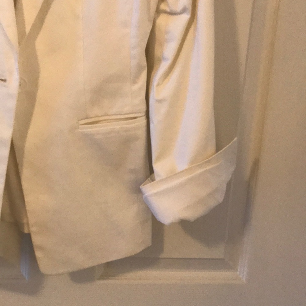 White blazer - Picture 4 of 4